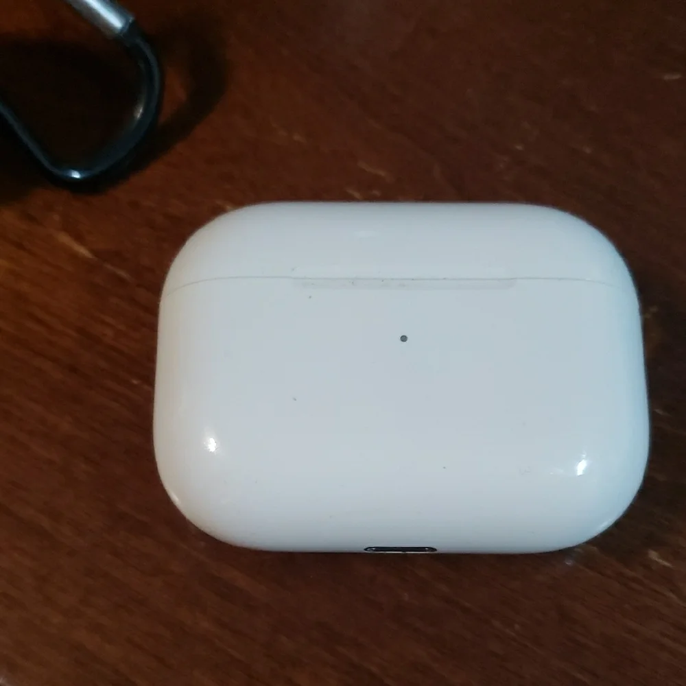 Apple AirPods Pro Gen 1 Wireless Earbuds with Yellow Case
